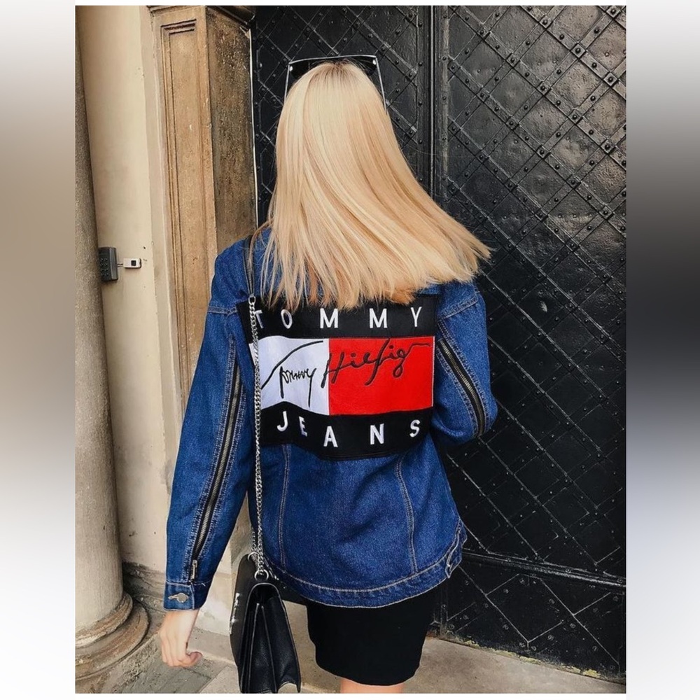 Vintage 90s Tommy Hilfiger Big Flag Logo Denim Jacket